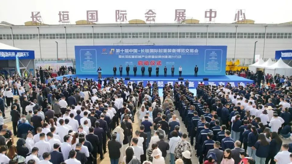 ballbet贝博·(中国)艾弗森官网-“大块头”有“大智慧”！新松重载移动机器人的“智造”力量